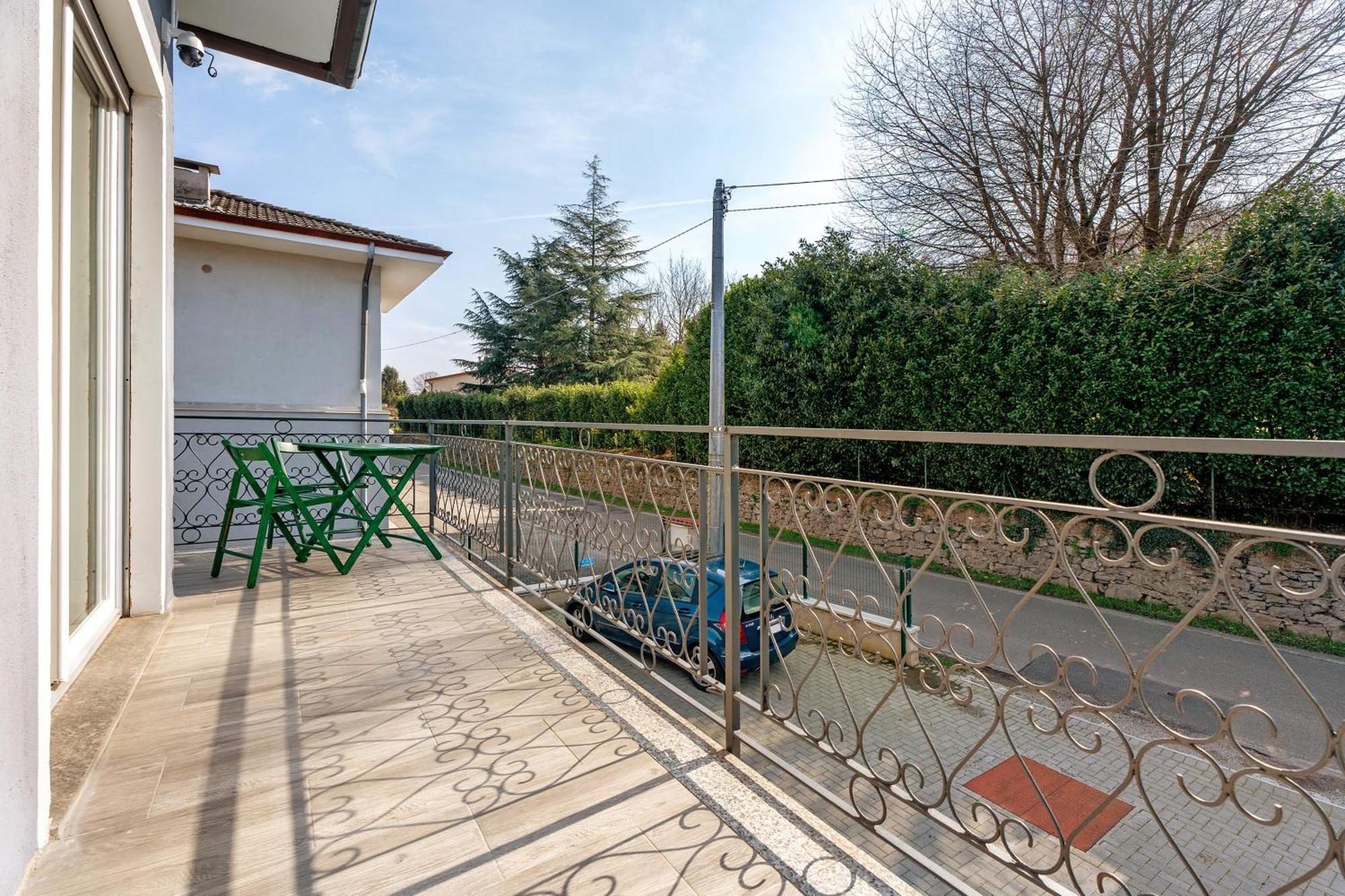 Sweet Home Apartments Peperoncino Arona Buitenkant foto